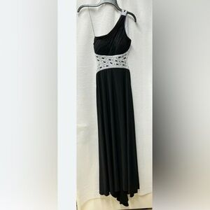Blondie Nites Black and Silver One-Shoulder Maxi Dress